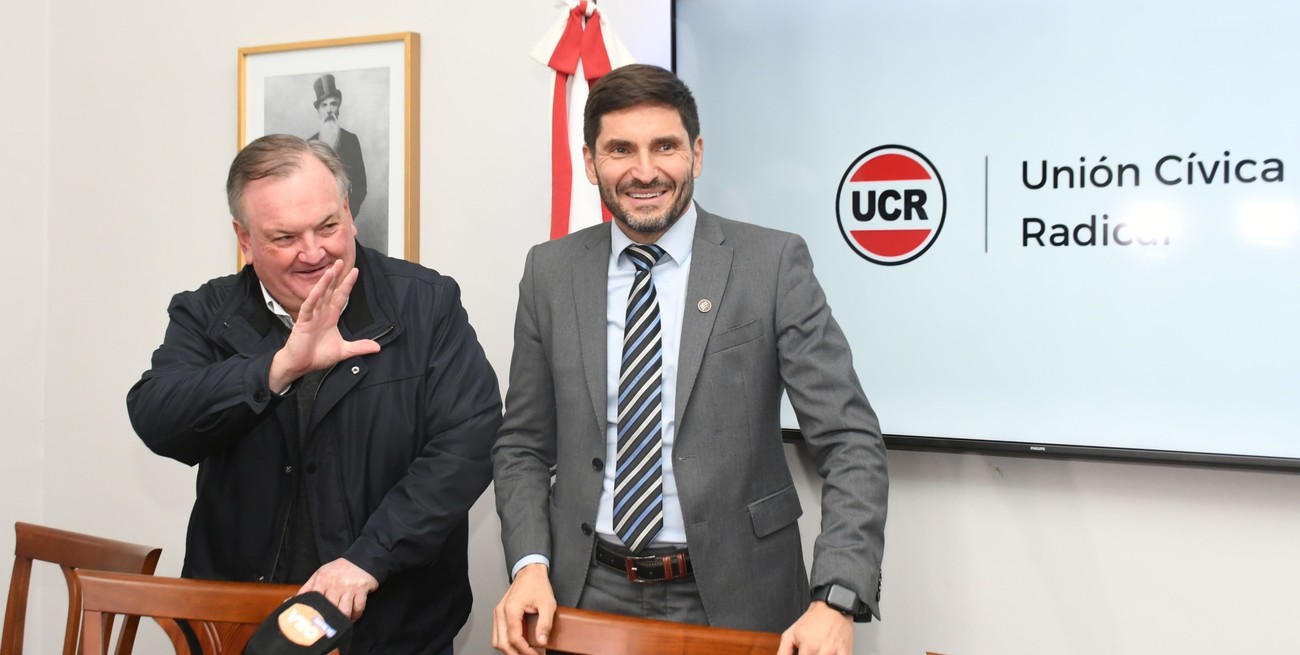 "Hemos consolidado equipos en estos cuatro meses", destacó el primer mandatario provincial. Foto: Manuel Fabatia