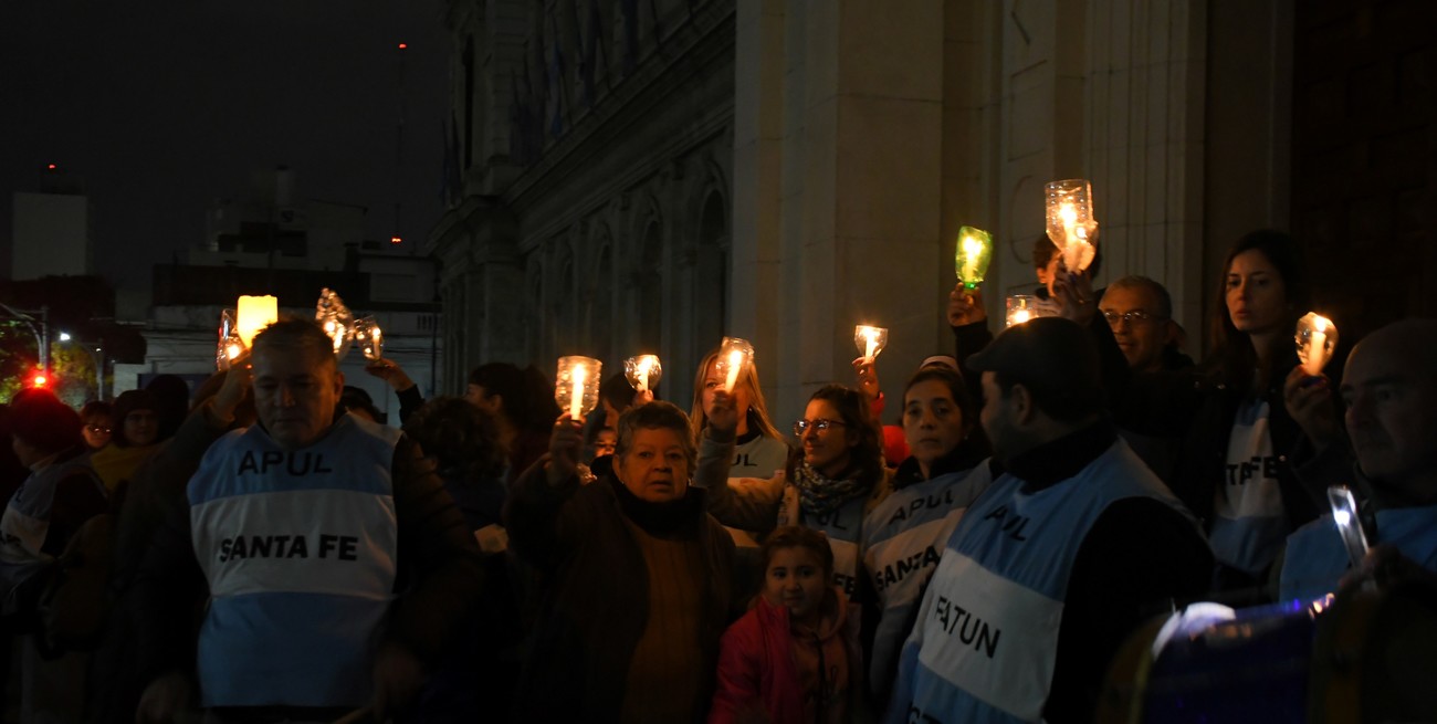 Marcha de antorchas del miércoles 22 por la noche. Crédito: Manuel Fabatía