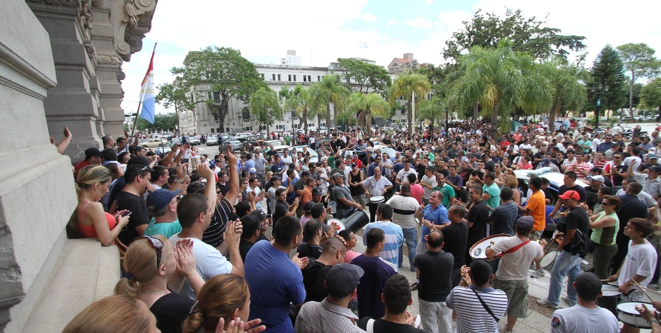 El 9 de diciembre de 2013 fue el día de mayor concentración de personas en la plaza 25 de Mayo, frente a la Casa Gris. Foto: Pablo Aguirre/Archivo