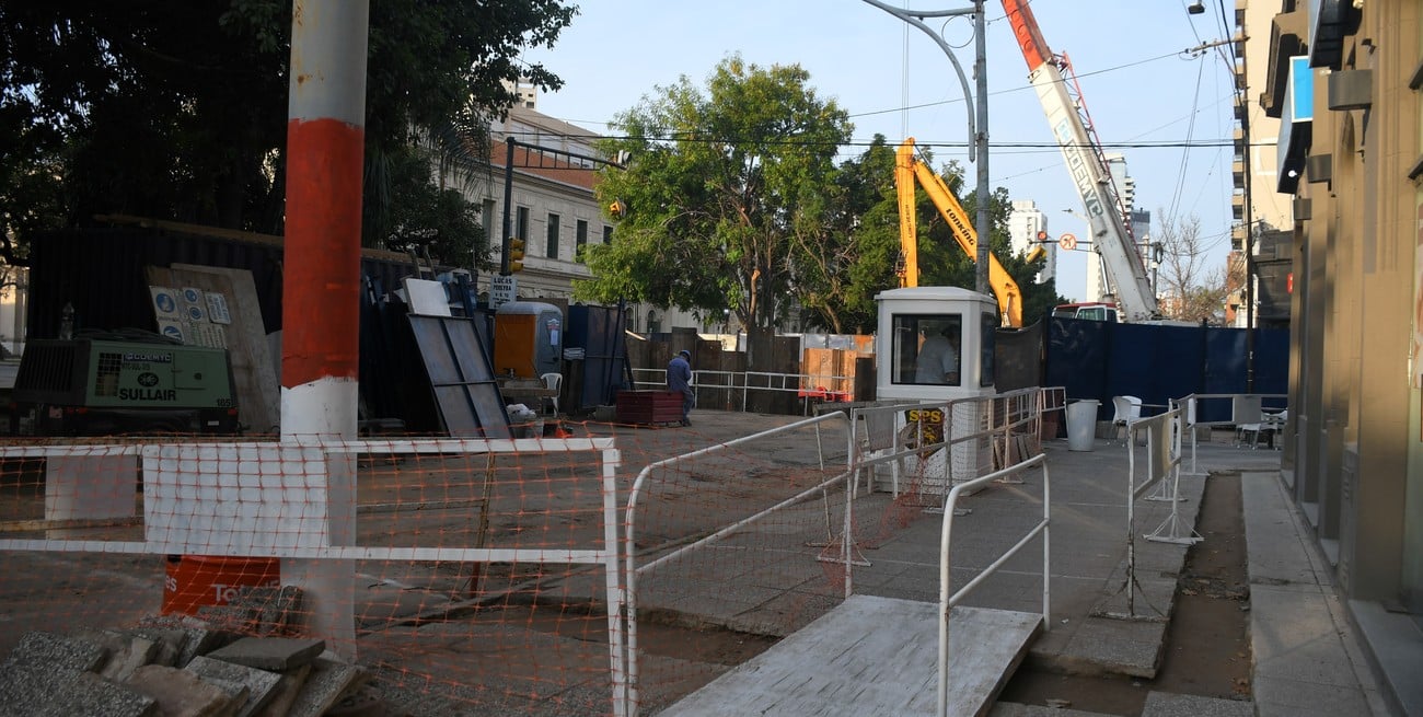 Los comerciantes piden ayuda para salir de este momento. Plantearon su inconformidad con las autoridades municipales. Crédito: Manuel Fabatía