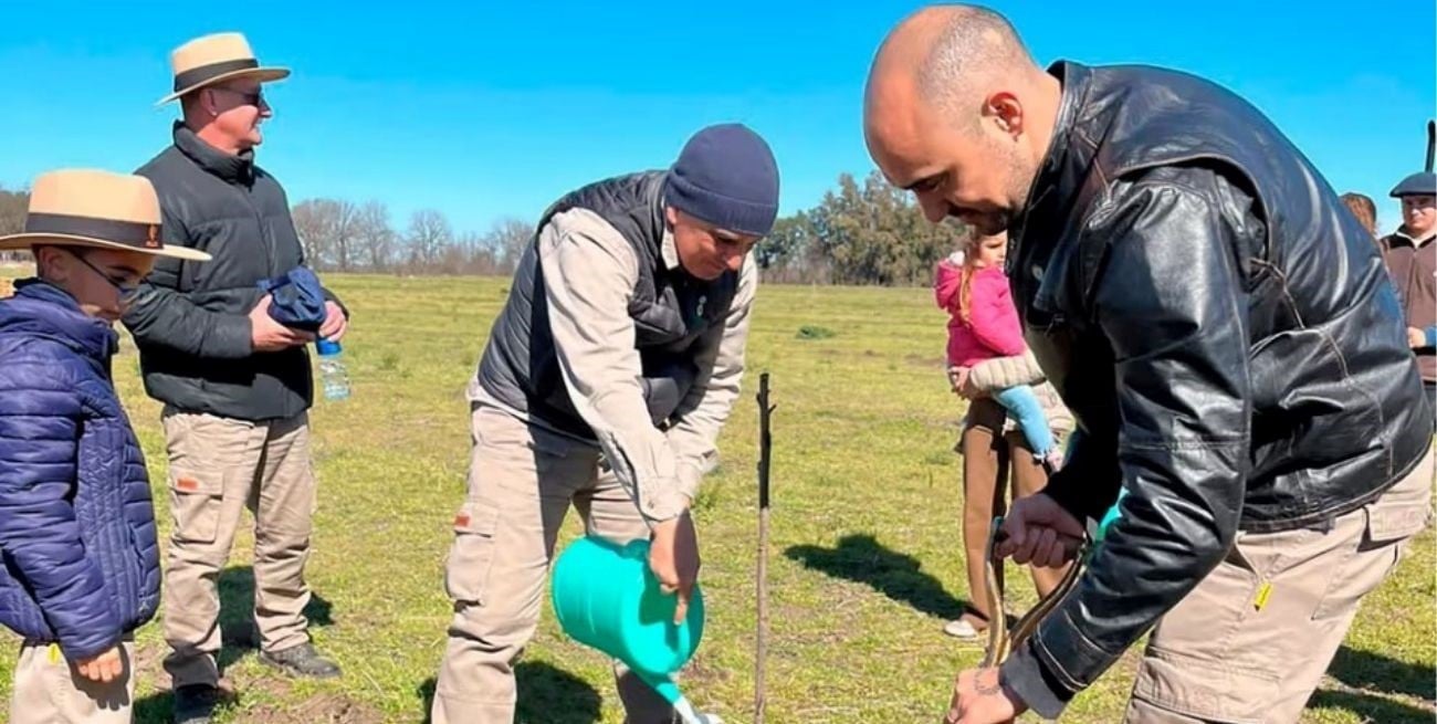 Es una iniciativa de Abel Pintos y sus socios que busca fomentar la educación sobre el cuidado del medio ambiente y la sostenibilidad a través de experiencias prácticas y colaboraciones con expertos. Gentileza.
