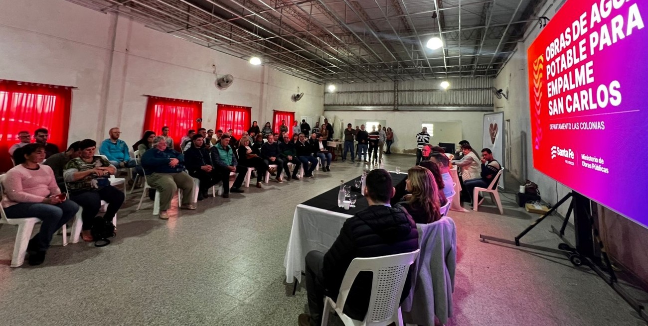 Enrico comentó que “es una muy buena noticia para Empalme San Carlos, porque por primera vez, más de 1.000 vecinos del ejido urbano podrán acceder al agua potable. En esta primera etapa se construirán captaciones, reserva con cloración y red de distribución con micro medición, para mejorar sustancialmente la calidad de vida de sus pobladores”.
