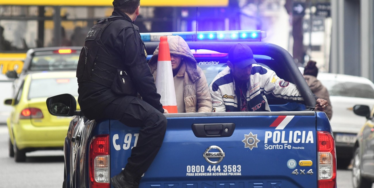 Otras medidas bajo análisis son las situaciones especiales de los regímenes policiales, docentes y de personal de la EPE. Foto: Mauricio Garín