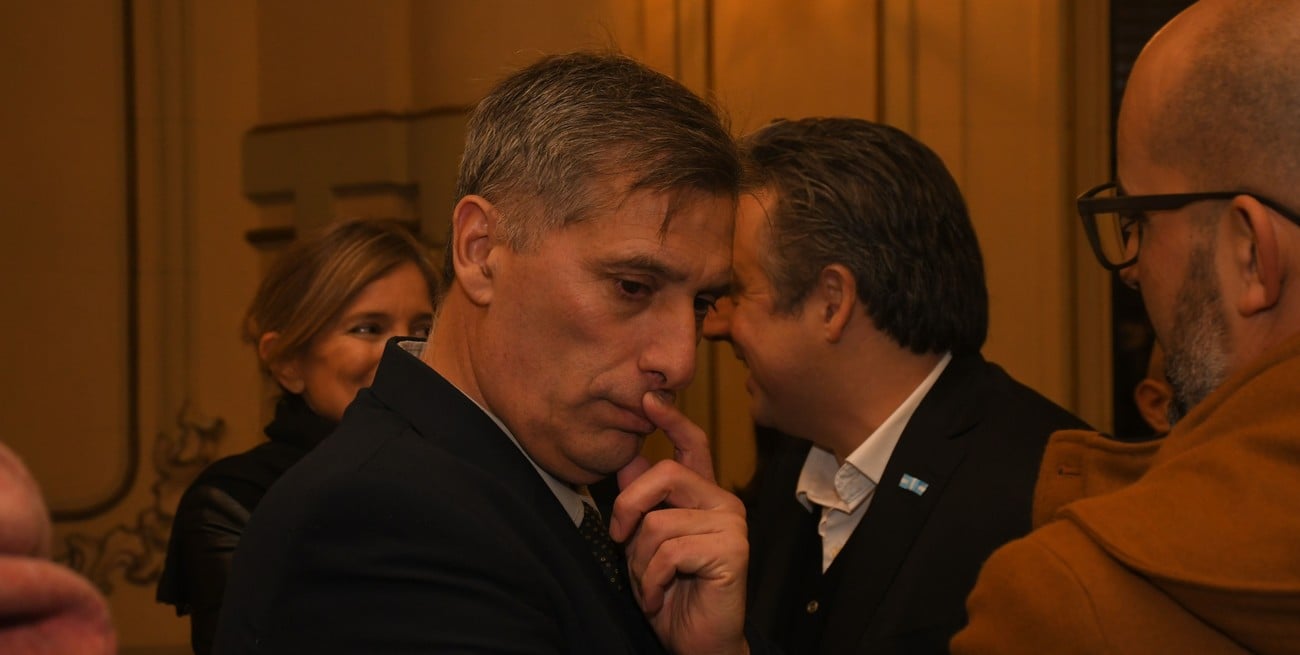 En el equipo económico que conduce Pablo Olivares hay una mirada cautelosa sobre el impacto de Ganancias, Blanqueo y Bienes Personales en las finanzas santafesinas. Foto: Manuel Fabatia