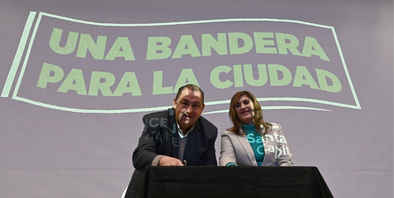 Poletti junto a Molina en la presentación del concurso. Foto: Flavio Raina.