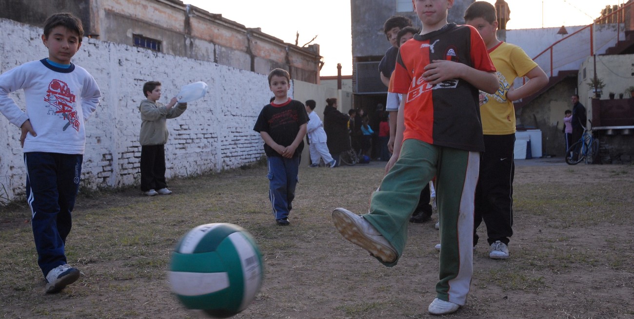 Funciona desde 1939 y los vecinos quieren recuperar sus actividades para adultos mayores y niños. Crédito: Archivo/Flavio Raina