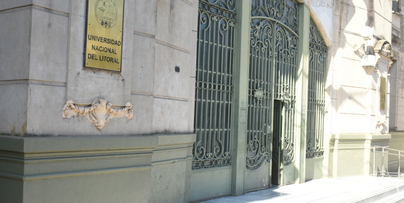 A sus tradicionales terminalidades en Química, Mecánica Eléctrica y Construcciones, la EIS ahora suma Programación. Foto: Manuel Fabatía