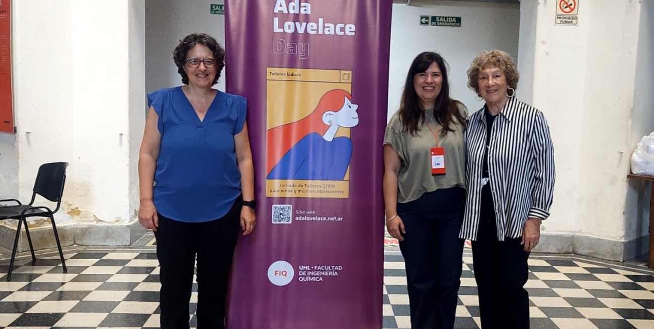 Liliana Forzani, Laura Badella -organizadoras del evento- y Stella Ricotti.