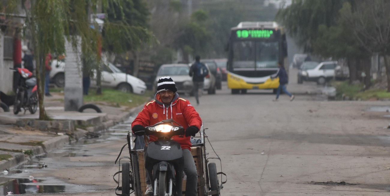 La accesibilidad a las paradas es menor en los sectores más vulnerables, según el informe. Foto: Flavio Raina