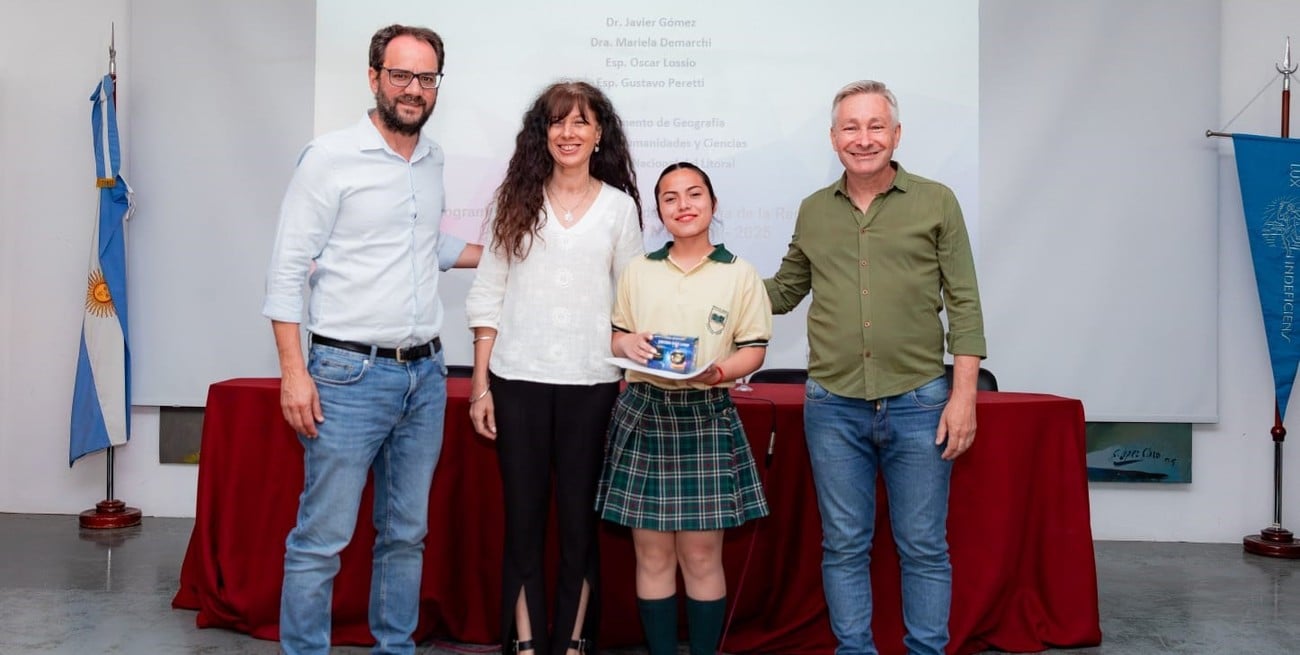 Camila Castelli, de la Escuela “Alfonsina Storni”, de Merlo (Bs As) resultó ganadora en la Categoría A.