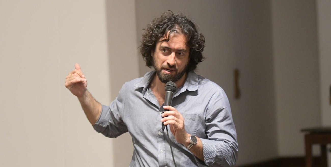 "Mientras a nivel nacional la lógica parece ser cerrar museos, en Santa Fe hacemos exactamente lo contrario: los ponemos en obra y los fortalecemos", afirmó Cáceres. Foto: Manuel Fabatía