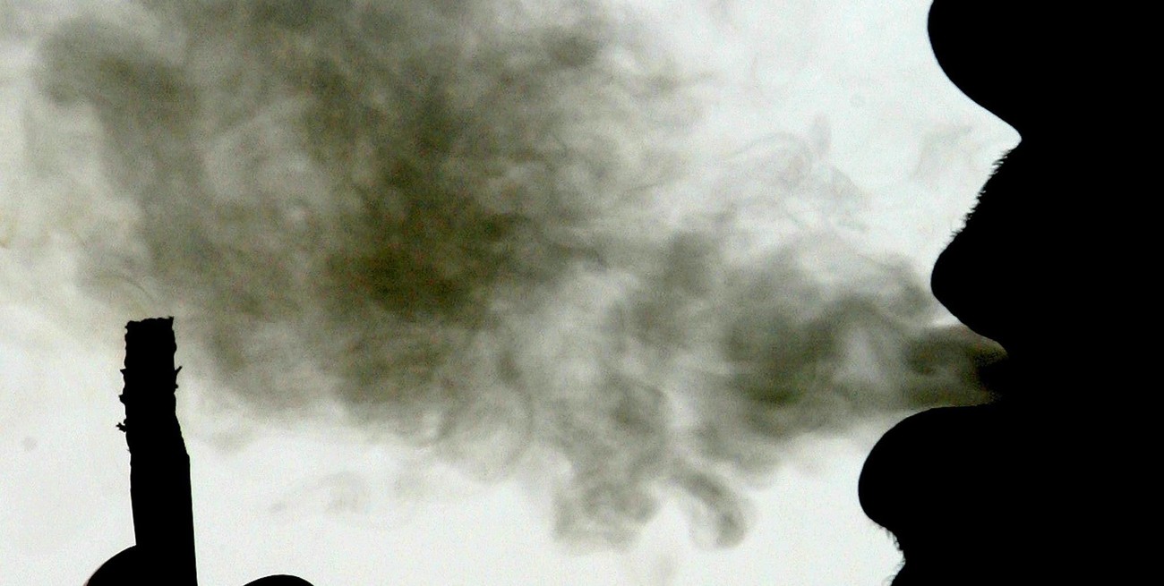 Un informe de la OMS indica que uno de cada cinco adultos en el mundo, fuma. Foto: Agencia