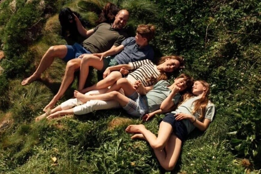 Los príncipes de Gales y sus hijos. Foto: Matt Porteous vía Palacio de Kensington.
