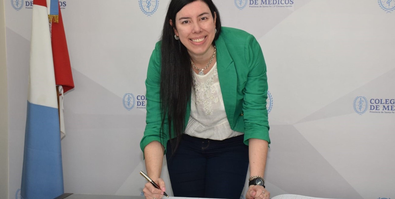 Paula Rotela el día que se matriculó, luego de graduarse gracias al rEGRESAR. Foto: Gentileza