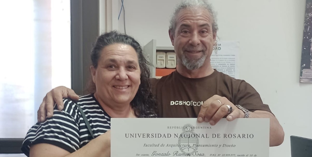 Gonzalo Sosa siempre quiso ser arquitecto. A más de tres décadas de entrar y salir de la universidad consiguió su título. Foto: Gentileza