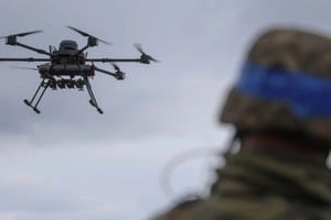Autoridades rusas denunciaron daños en infraestructura costera luego de la ofensiva aérea.