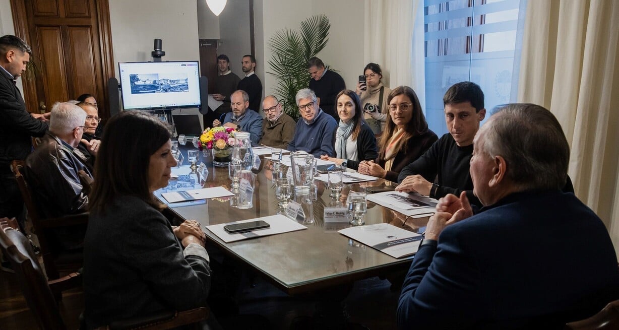 Representantes de instituciones académicas y profesionales participaron de una reunión convocada por la Legislatura. Foto: Gentileza Senado
