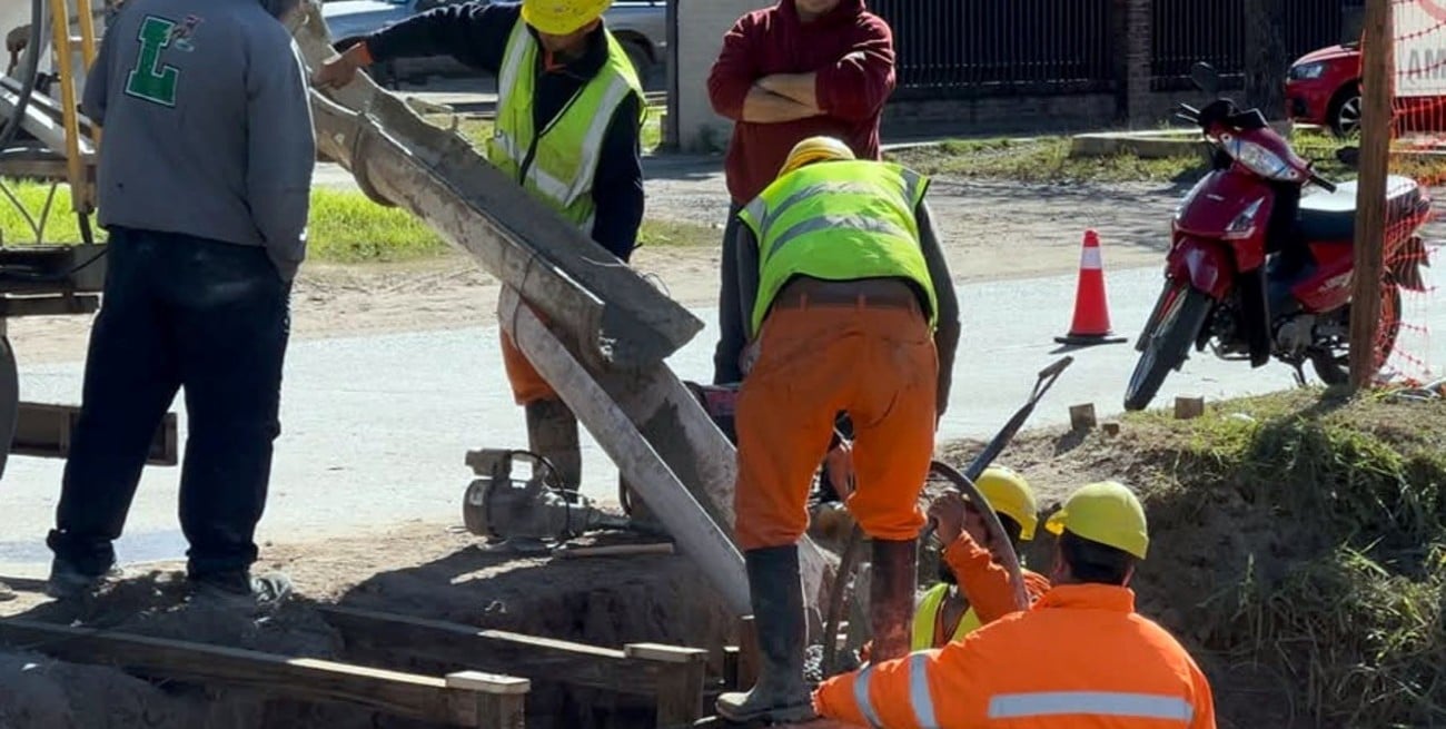Los puentes ya están instalados y lo que falta ahora son tareas de hormigonado, la colocación de las barandas y todas la tareas complementarias.