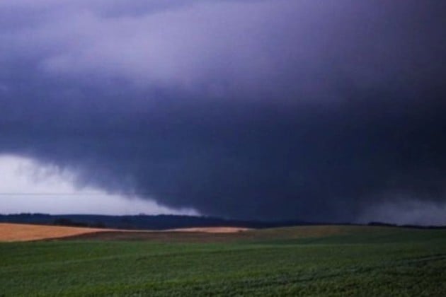 Un enorme tornado sorprendió a Santa Catarina, en la frontera con Misiones