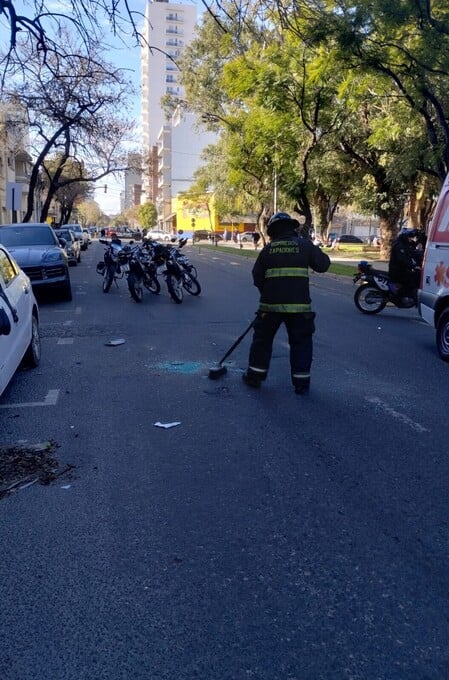 Bomberos acudieron de inmediato al lugar.