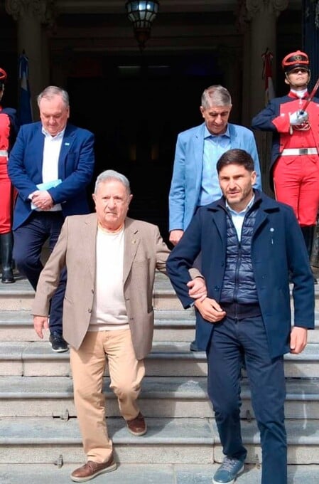 El dirigente del PJ habló con periodistas tras el encuentro.