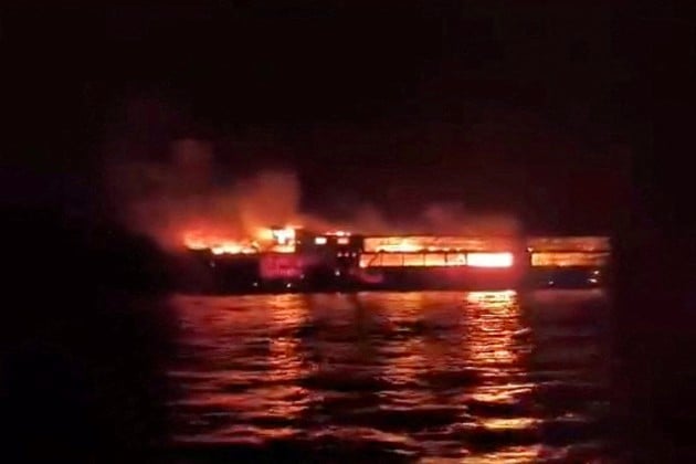 Un ferry de pasajeros y carga se incendió frente a la costa de la provincia de Palawan Créditos: REUTERS   