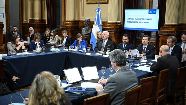 Tributaristas defendieron en comisiones del Senado el proyecto de reforma tributaria, impulsado por el Poder Ejecutivo Nacional.