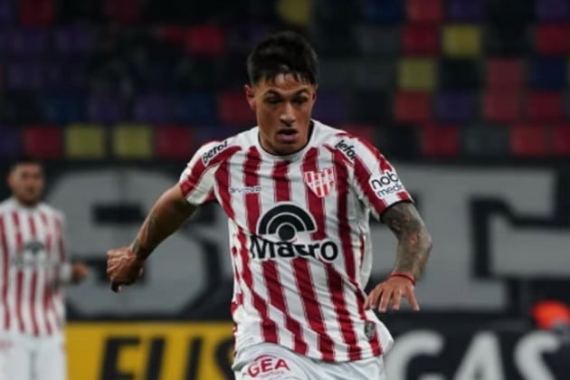 Se disputó la novena fecha del Torneo Clausura .