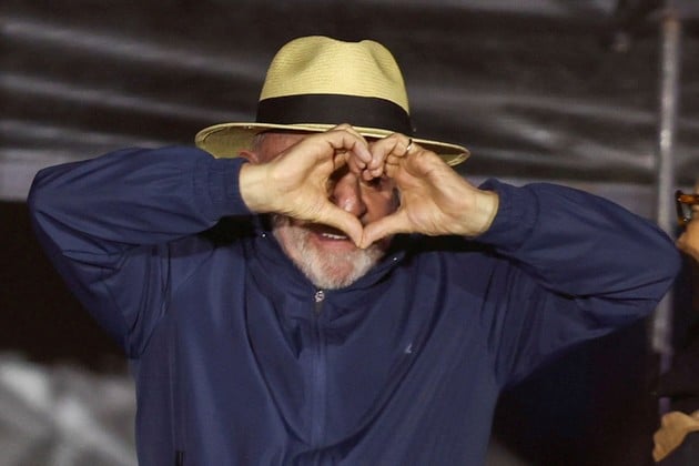 En el video, Lula critica la relación estrecha entre Bolsonaro y Donald Trump.