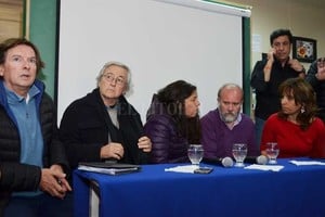 ELLITORAL_193248 |  Agencia DyN Este miércoles por la noche brindaron una conferencia de prensa los familiares de Santiago Maldonado