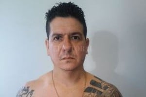 ELLITORAL_380745 |  Gentileza Zona Crítica/Archivo Oscar Adrián Celler fue detenido junto a otros tres policías el 6 de noviembre de 2017, cuando perpetraron un allanamiento ilegal en barrio Barranquitas en busca de drogas.