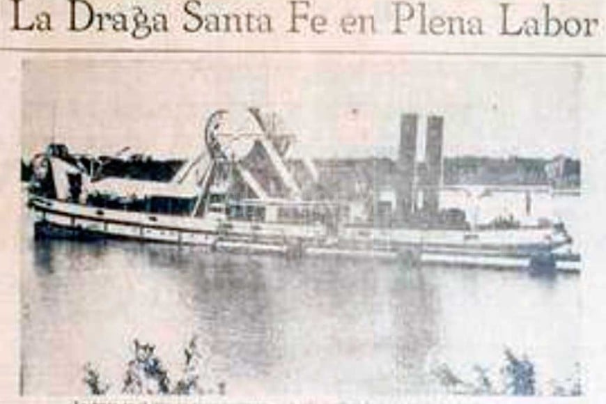 ELLITORAL_331865 |  Hemeroteca Digital de Santa Fe / Diario El Orden Así era la draga de principios de Siglo XX que operaba en Santa Fe.