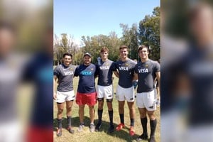 Santiago Mendicino (SFRC), Guillermo Aguilera (Dir. del Centro de Rugby de Santa Fe), Gonzalo Clemenz (CRAR), Ignacio Parodi y Mateo Fauda (CRAI).