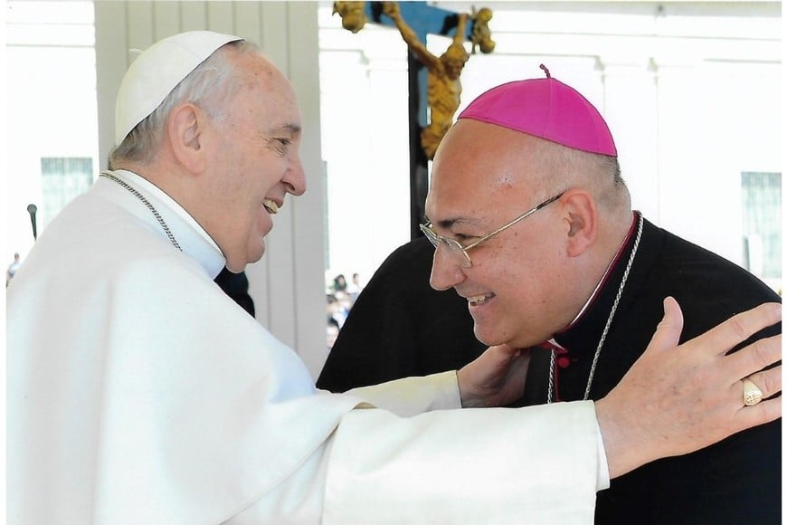 Su secretario. Monseñor Fenoy trabajó codo a codo con Francisco cuando era Bergoglio y vivía en Buenos Aires.
