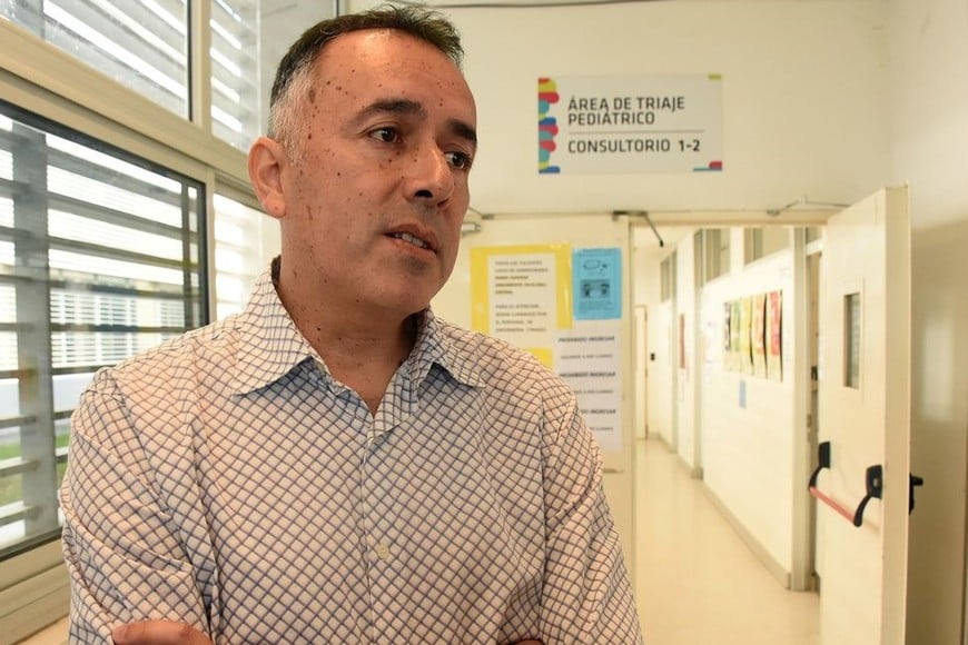 "La demanda viene en crecimiento porque volvieron las clases, comienza la época de cuadros respiratorios", alertó Damián González, jefe de la guardia pediátrica.  Foto: |