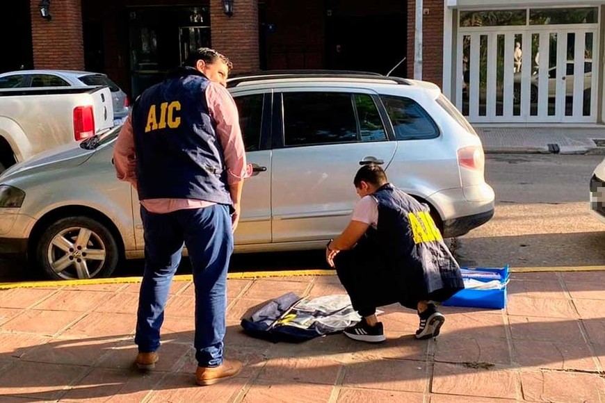 El momento en que los investigadores concretan las capturas.