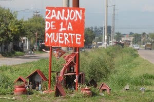 Cartel 1. Este mensaje está en el acceso a la ciudad por avenida Aristóbulo del Valle al norte.
Crédito: Mauricio Garín