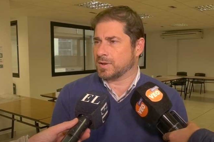 Denuncian daños ruedas autos oficiales Secretaria Electoral