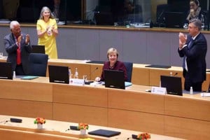 Agencias Líderes europeos rindieron un homenaje a Merkel durante su última cumbre europea luego de 16 años al frente del Gobierno de su país.