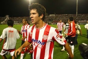ELLITORAL_129630 |  Archivo El Litoral / Mauricio Garín 13 de diciembre de 2009, el Turco Alí hizo debutar a Diego Barisone.