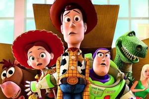 Los trabajos de Tom Hanks y Tim Allen en la interpretación de las voces de Woody y Buzz Lightyear fueron claves para redondear los filmes de la saga “Toy Story”, en sus versiones originales.