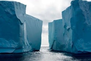 Los científicos de la NASA lograron medir el proceso de adelgazamiento de los hielos al medir su altura cambiante