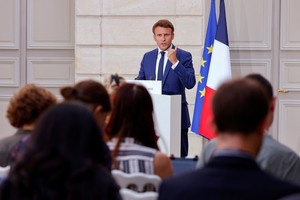 France's President Emmanuel Macron addresses the media following a conference with Germany's Chancellor Olaf Scholz on the energy crisis via video link, at the Elysee Palace in Paris, France, September 5, 2022. Ludovic Marin/Pool via REUTERS