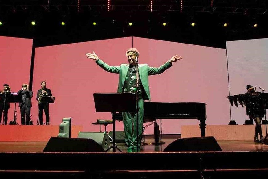 Fito Páez se presentó en Buenos Aires con sus grandes éxitos.