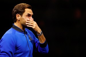 La emoción de Roger Federer tras su último partido. Crédito: Reuters/Andrew Boyers