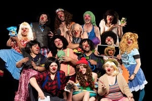 “Malentendidos”, varieté de clown de cierre del “Taller y laboratorio anual de clown”, dictado desde marzo a diciembre del 2022, por Francisco Dalmasso en Demos y Casagrande.