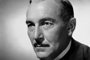 En 1943, Paul Lukas ganó el Oscar al Mejor Actor por “Vigilancia en el Rin”. En esa oportunidad, también competía por la estatuilla Humphrey Bogart por su labor en la mítica película “Casablanca”. Foto: Warner Bros / Hal B. Wallis