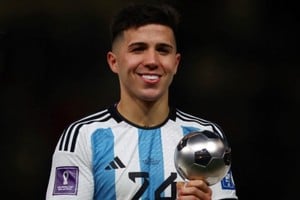 Enzo fue elegido como el mejor jugador joven de Qatar 2022. Crédito: Reuters