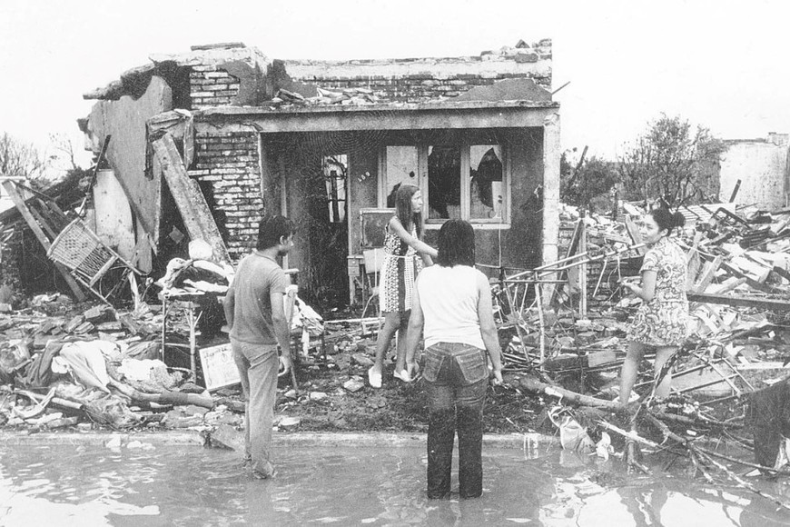 Los destrozos del tornado de San Justo en 1973