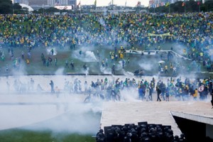 El asalto a la capital política brasileña rememora el llevado a cabo por militantes del ex presidente de los Estados Unidos Donald Trump. Crédito: Adriano Machado / Reuters